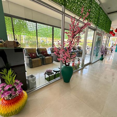 Zephyr Grand Hotel Patong 外观 照片